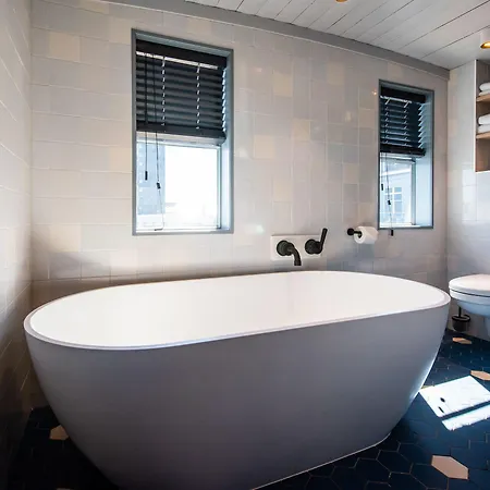 Numa The Crane Apartmanhotel 4*